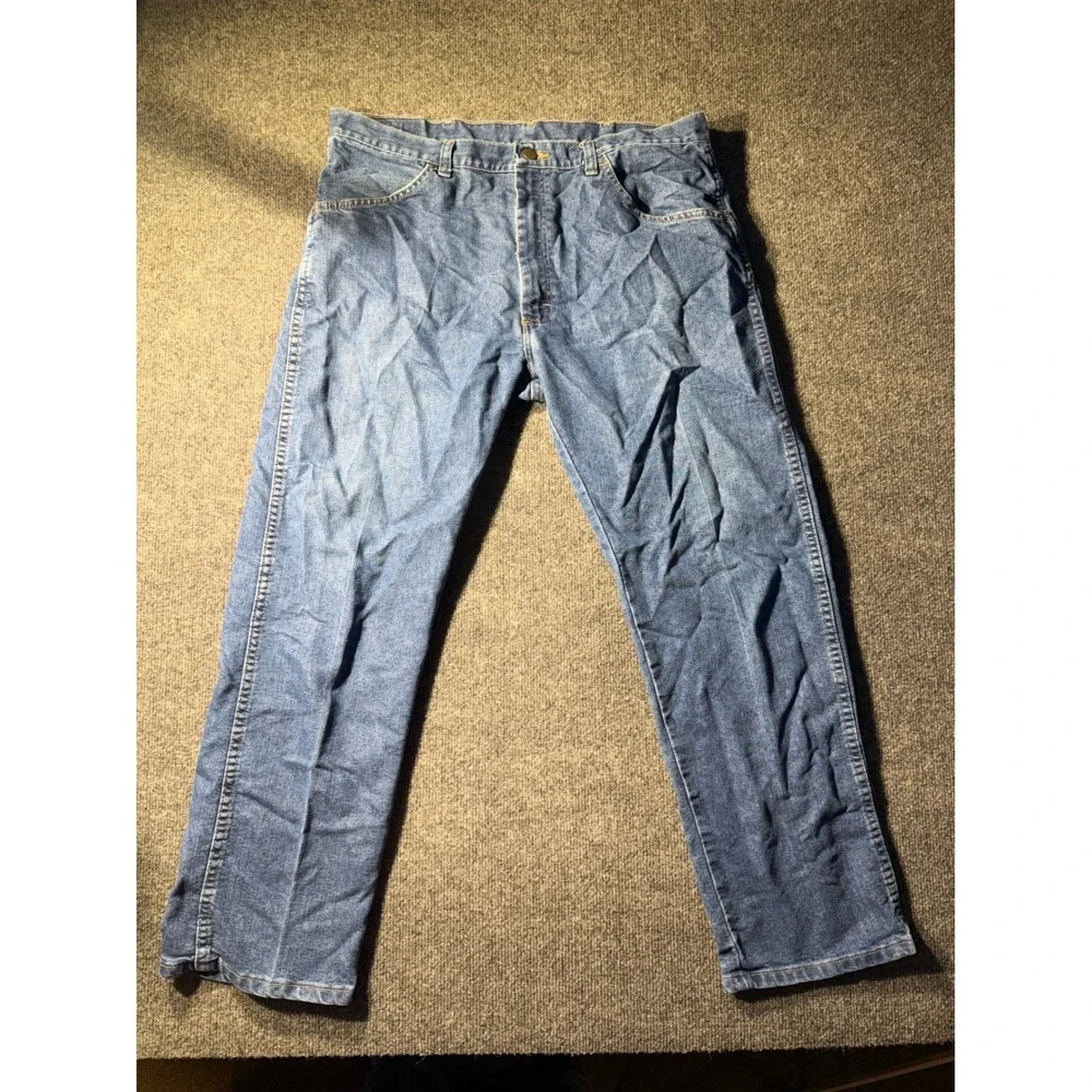 Wrangler Mens Regular Fit Blue Denim Jeans 36x29 Medium Wash 85900DW StraightLeg